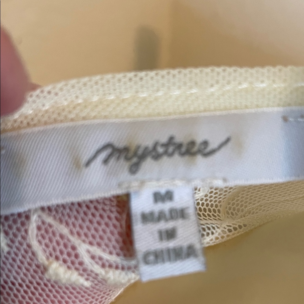 Mystree sexy sheer Cream Lace Top - Picture 2 of 5